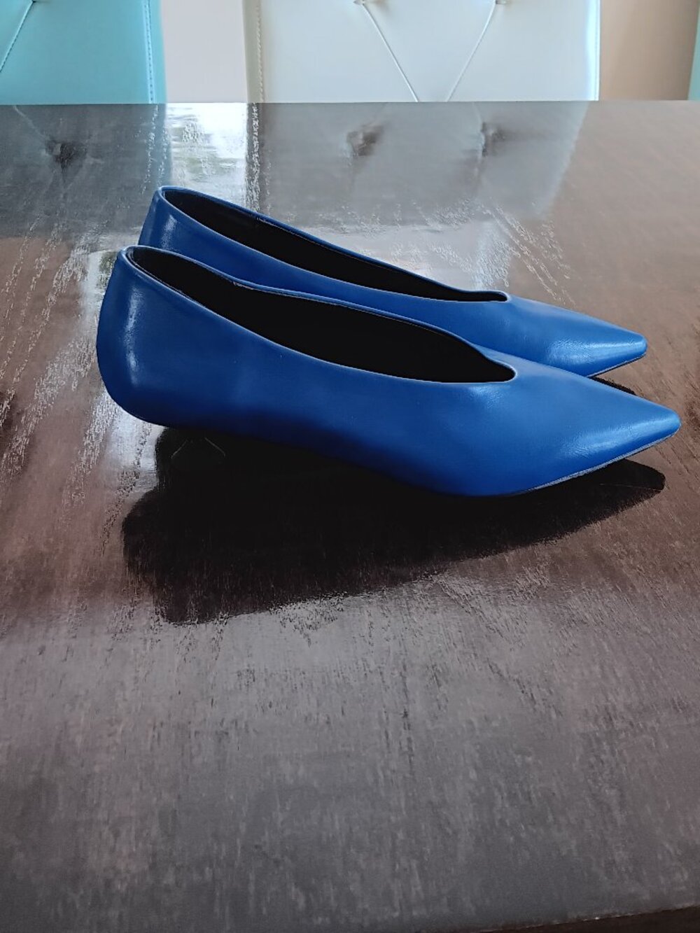 Kitten pumps